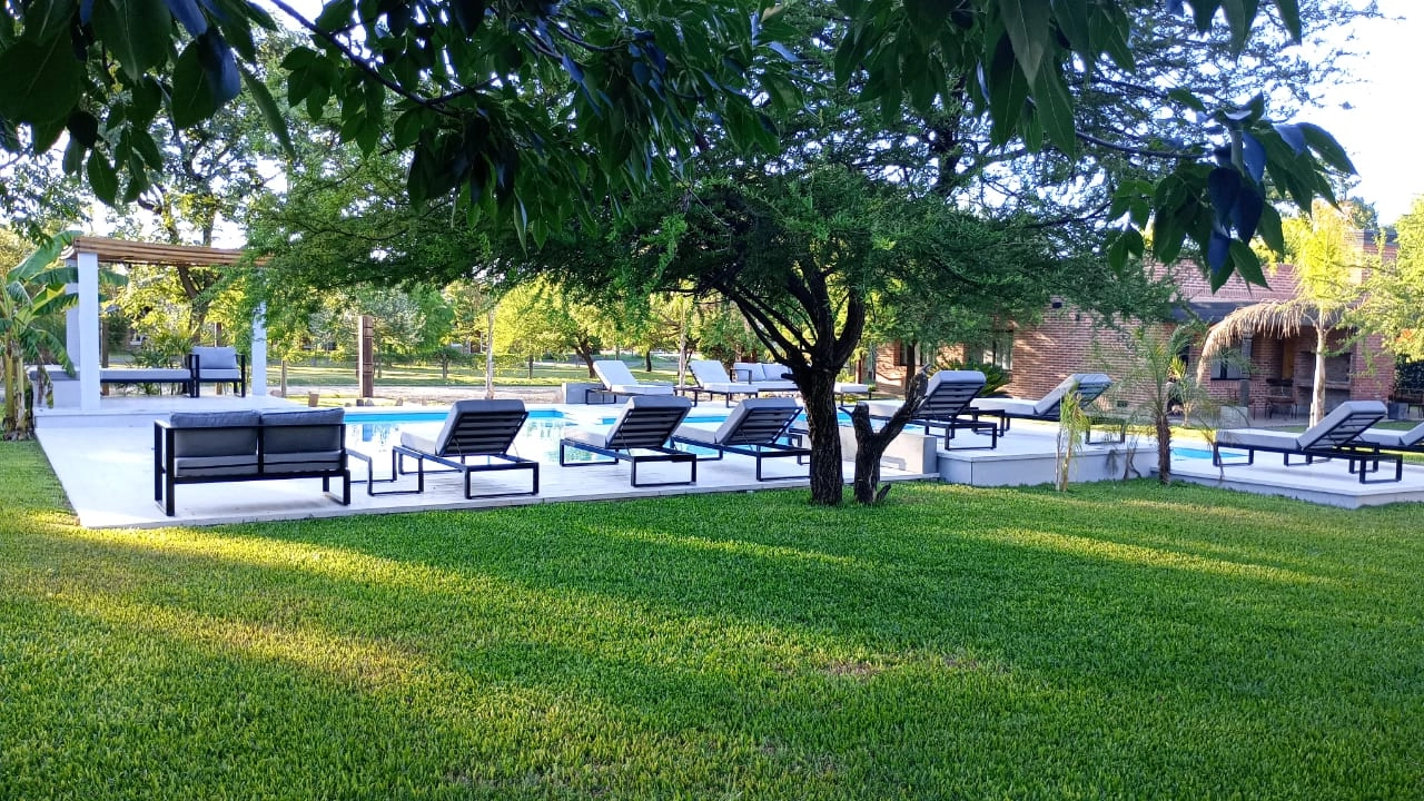 Cabaña con vista al río para pesca deportiva